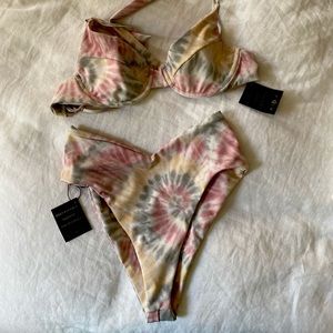 Skatie Tie dye bikini